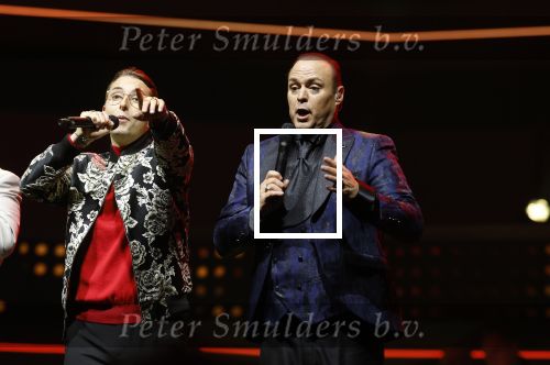 Rotterdam 18 oktober 2024
Frans Bauer treedt voor de 52e keer in ahoy op . Hij tradt oa samen op met zijn zoons Christiaan Frans jr en Jan . Ook Mariska Bauer trad op met Patty Brard . Verder aanwezig Lee Towers Billy Dans Django Wagner Chantal janzen Amar  en Sieneke. Ook de moeder van Frans en moeder van mariska waren aanwezig en zaten op de eerste rij .