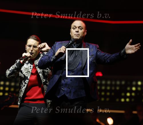 Rotterdam 18 oktober 2024
Frans Bauer treedt voor de 52e keer in ahoy op . Hij tradt oa samen op met zijn zoons Christiaan Frans jr en Jan . Ook Mariska Bauer trad op met Patty Brard . Verder aanwezig Lee Towers Billy Dans Django Wagner Chantal janzen Amar  en Sieneke. Ook de moeder van Frans en moeder van mariska waren aanwezig en zaten op de eerste rij .