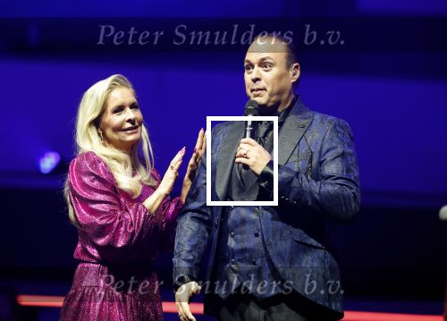 Rotterdam 18 oktober 2024
Frans Bauer treedt voor de 52e keer in ahoy op . Hij tradt oa samen op met zijn zoons Christiaan Frans jr en Jan . Ook Mariska Bauer trad op met Patty Brard . Verder aanwezig Lee Towers Billy Dans Django Wagner Chantal janzen Amar  en Sieneke. Ook de moeder van Frans en moeder van mariska waren aanwezig en zaten op de eerste rij .