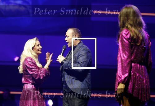Rotterdam 18 oktober 2024
Frans Bauer treedt voor de 52e keer in ahoy op . Hij tradt oa samen op met zijn zoons Christiaan Frans jr en Jan . Ook Mariska Bauer trad op met Patty Brard . Verder aanwezig Lee Towers Billy Dans Django Wagner Chantal janzen Amar  en Sieneke. Ook de moeder van Frans en moeder van mariska waren aanwezig en zaten op de eerste rij .