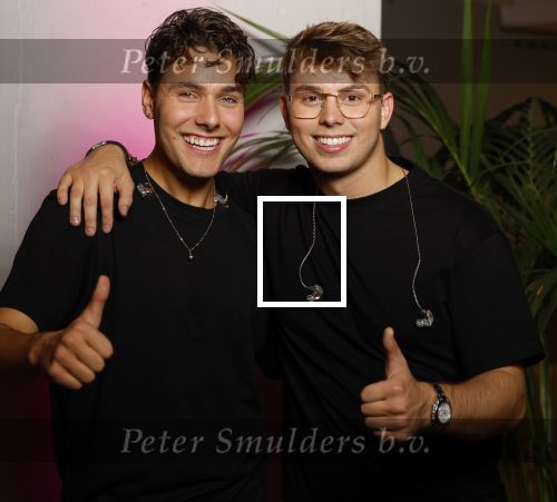Rotterdam 18 oktober 2024
Frans Bauer treedt voor de 52e keer in ahoy op . Hij tradt oa samen op met zijn zoons Christiaan Frans jr en Jan . Ook Mariska Bauer trad op met Patty Brard . Verder aanwezig Lee Towers Billy Dans Django Wagner Chantal janzen Amar  en Sieneke. Ook de moeder van Frans en moeder van mariska waren aanwezig en zaten op de eerste rij .