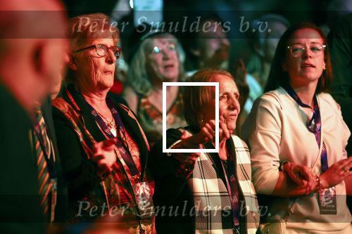 Rotterdam 18 oktober 2024
Frans Bauer treedt voor de 52e keer in ahoy op . Hij tradt oa samen op met zijn zoons Christiaan Frans jr en Jan . Ook Mariska Bauer trad op met Patty Brard . Verder aanwezig Lee Towers Billy Dans Django Wagner Chantal janzen Amar  en Sieneke. Ook de moeder van Frans en moeder van mariska waren aanwezig en zaten op de eerste rij .