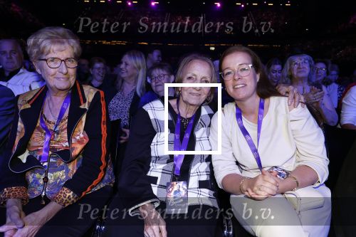 Rotterdam 18 oktober 2024
Frans Bauer treedt voor de 52e keer in ahoy op . Hij tradt oa samen op met zijn zoons Christiaan Frans jr en Jan . Ook Mariska Bauer trad op met Patty Brard . Verder aanwezig Lee Towers Billy Dans Django Wagner Chantal janzen Amar  en Sieneke. Ook de moeder van Frans en moeder van mariska waren aanwezig en zaten op de eerste rij .