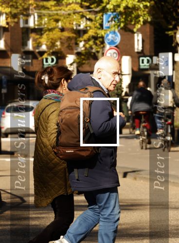 Amsterdam 4 oktober 2024
Frits Spits met zijn nieuwe vriendin in Amsterdam zuid.