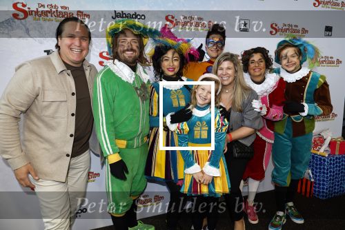 Utrecht 13 oktober 2024
Premiere de club van sinterklaas in Utrecht. Glenn Palm met vrouw en dochter