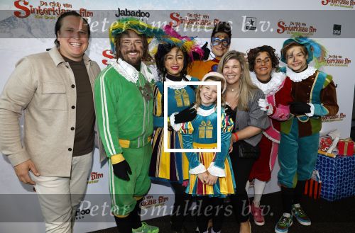 Utrecht 13 oktober 2024
Premiere de club van sinterklaas in Utrecht. Glenn Palm met vrouw en dochter