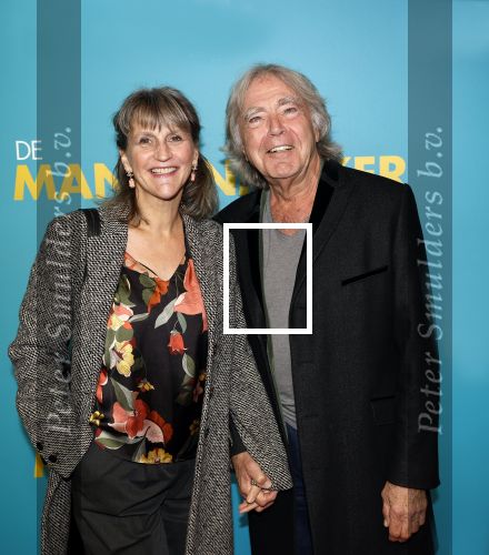 Amsterdam 14 oktober 2024
Premiere de Mannenmaker in Tuschinski met in de hoofdrollen oa Katja Schuurman Eva v d Wijdeven Leo Alkemade Georgina Verbaan Melissas Drost Huub Smit Yasmin Karssing en Rene Watzema . Govert de Roos met vriendin Monique