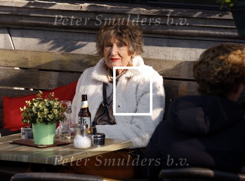 Amsterdam 3 oktober 2024
Hedy d Ancona geniet van het zonnetje op terras in Amsterdam .