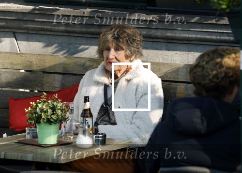 Amsterdam 3 oktober 2024
Hedy d Ancona geniet van het zonnetje op terras in Amsterdam .