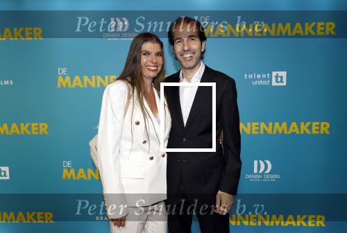 Amsterdam 14 oktober 2024
Premiere de Mannenmaker in Tuschinski met in de hoofdrollen oa Katja Schuurman Eva v d Wijdeven Leo Alkemade Georgina Verbaan Melissas Drost Huub Smit Yasmin Karssing en Rene Watzema . Jamel Aattache met partner