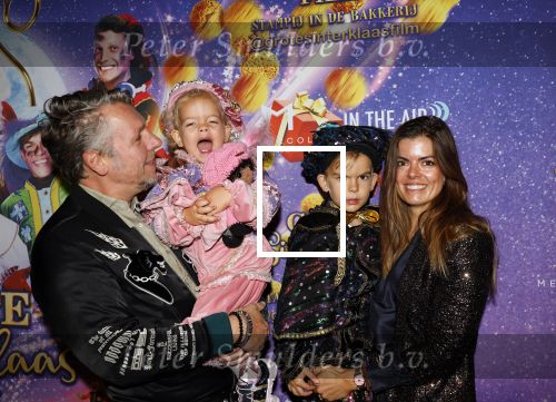 Amsterdam 19 oktober 2024
Premiere de grote Sinterklaasfilm in Tuschinski. Jan Dulles met zijn vrouw en kinderen