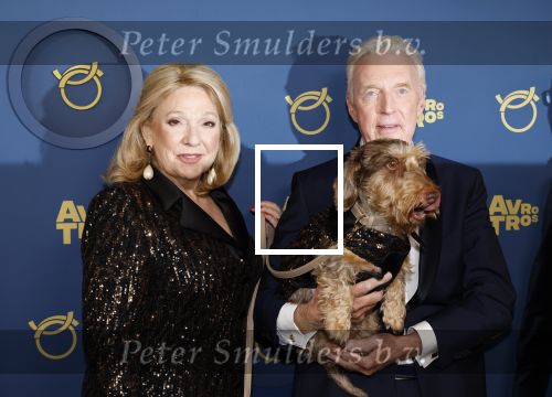 Amsterdam 17 oktober 2024
Het televizierring gala 2024  in carre . Andre v Duin won een Oeuvre ring . Hij kwam samen met vriend Fernando en Janny v d Heijden en haar hondje Nhaan