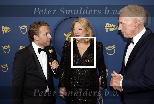 Amsterdam 17 oktober 2024
Het televizierring gala 2024  in carre . Andre v Duin won een Oeuvre ring . Hij kwam samen met vriend Fernando en Janny v d Heijden en haar hondje Nhaan