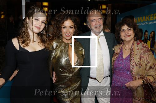 Amsterdam 14 oktober 2024
Premiere de Mannenmaker in Tuschinski met in de hoofdrollen oa Katja Schuurman Eva v d Wijdeven Leo Alkemade Georgina Verbaan Melissas Drost Huub Smit Yasmin Karssing en Rene Watzema . Katja Schuurman en dochter Sammie Romer en de ouders van Katja