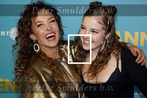 Amsterdam 14 oktober 2024
Premiere de Mannenmaker in Tuschinski met in de hoofdrollen oa Katja Schuurman Eva v d Wijdeven Leo Alkemade Georgina Verbaan Melissas Drost Huub Smit Yasmin Karssing en Rene Watzema . Katja Schuurman en dochter Sammie Romer
