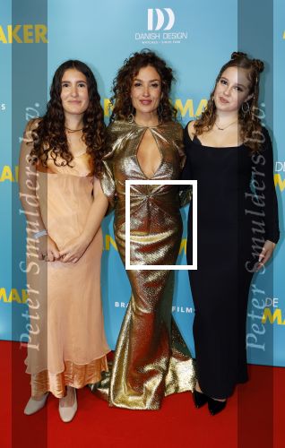 Amsterdam 14 oktober 2024
Premiere de Mannenmaker in Tuschinski met in de hoofdrollen oa Katja Schuurman Eva v d Wijdeven Leo Alkemade Georgina Verbaan Melissas Drost Huub Smit Yasmin Karssing en Rene Watzema . Katja Schuurman en dochter Sammie Romer