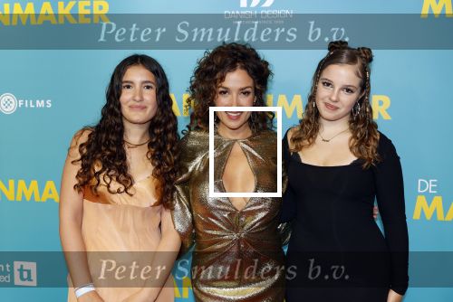 Amsterdam 14 oktober 2024
Premiere de Mannenmaker in Tuschinski met in de hoofdrollen oa Katja Schuurman Eva v d Wijdeven Leo Alkemade Georgina Verbaan Melissas Drost Huub Smit Yasmin Karssing en Rene Watzema . Katja Schuurman en dochter Sammie Romer