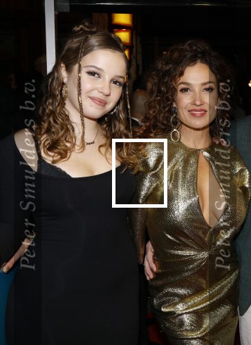 Amsterdam 14 oktober 2024
Premiere de Mannenmaker in Tuschinski met in de hoofdrollen oa Katja Schuurman Eva v d Wijdeven Leo Alkemade Georgina Verbaan Melissas Drost Huub Smit Yasmin Karssing en Rene Watzema . Katja Schuurman en dochter Sammie Romer
