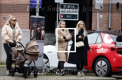 Amsterdam 12 oktober 2024
Kelly Heruer (achter kinderwagen) Steffy Heruer en Mandy Heruer in Amsterdam zuid