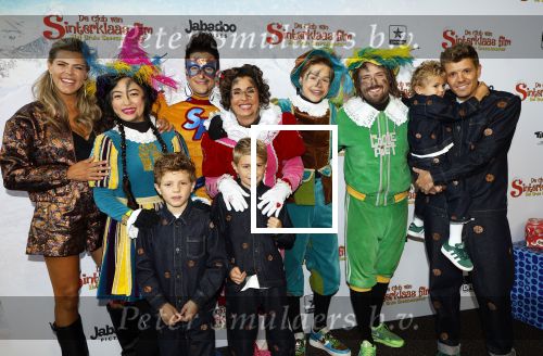 Utrecht 13 oktober 2024
Premiere de club van sinterklaas in Utrecht. Kim Kotter en Jaap Reesema en hun kinderen
