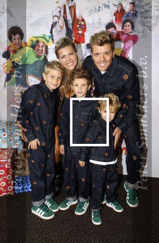 Utrecht 13 oktober 2024
Premiere de club van sinterklaas in Utrecht. Kim Kotter en Jaap Reesema en hun kinderen
