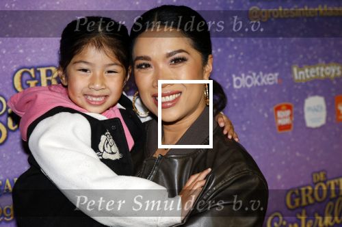 Amsterdam 19 oktober 2024
Premiere de grote Sinterklaasfilm in Tuschinski. Kimmylien Nguyen met dochter