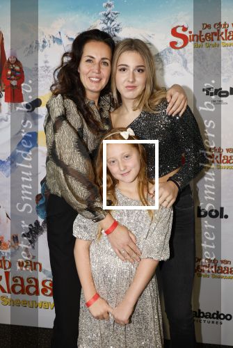 Utrecht 13 oktober 2024
Premiere de club van sinterklaas in Utrecht. Kirsten Schilder kwam met haar dochters en een vriendinnetje