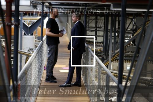 Amsterdam 10 oktober 2024
Koning Willem Alexander opent het HQ van DPG Media / Mediavaert . Aanwezig namend de GPD Christian v Thillo ( Executive Chairman van DPG Media ) en Erik Roddenhof (CEO DPG Media ).