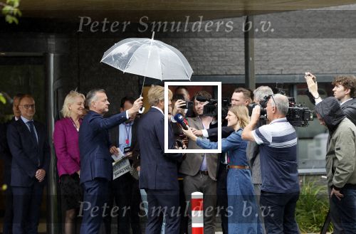 Amsterdam 10 oktober 2024
Koning Willem Alexander opent het HQ van DPG Media / Mediavaert . Aanwezig namend de GPD Christian v Thillo ( Executive Chairman van DPG Media ) en Erik Roddenhof (CEO DPG Media ).