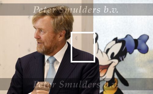 Amsterdam 10 oktober 2024
Koning Willem Alexander opent het HQ van DPG Media / Mediavaert . Aanwezig namend de GPD Christian v Thillo ( Executive Chairman van DPG Media ) en Erik Roddenhof (CEO DPG Media ). Koning Willem Alexander bezoekt ook Donald Duck en spreekt daar Ferdi Felderhof