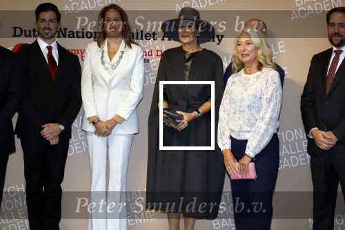 Amsterdam 1 oktober 2024
Koningin Maxima arriveert in haar Audi A8 bij de nationale Ballet acadamy ..De koningin opent het nieuwe gebouw van de internationale opleiding op het gebied van klassieke academische dans