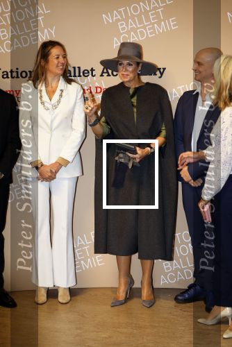 Amsterdam 1 oktober 2024
Koningin Maxima arriveert in haar Audi A8 bij de nationale Ballet acadamy ..De koningin opent het nieuwe gebouw van de internationale opleiding op het gebied van klassieke academische dans
