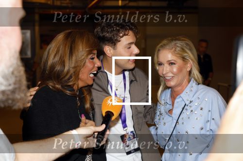 Rotterdam 18 oktober 2024
Frans Bauer treedt voor de 52e keer in ahoy op . Hij tradt oa samen op met zijn zoons Christiaan Frans jr en Jan . Ook Mariska Bauer trad op met Patty Brard . Verder aanwezig Lee Towers Billy Dans Django Wagner Chantal janzen Amar  en Sieneke. Ook de moeder van Frans en moeder van mariska waren aanwezig en zaten op de eerste rij .