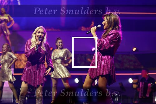 Rotterdam 18 oktober 2024
Frans Bauer treedt voor de 52e keer in ahoy op . Hij tradt oa samen op met zijn zoons Christiaan Frans jr en Jan . Ook Mariska Bauer trad op met Patty Brard . Verder aanwezig Lee Towers Billy Dans Django Wagner Chantal janzen Amar  en Sieneke. Ook de moeder van Frans en moeder van mariska waren aanwezig en zaten op de eerste rij .