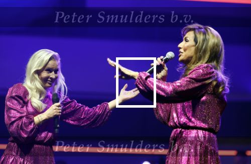 Rotterdam 18 oktober 2024
Frans Bauer treedt voor de 52e keer in ahoy op . Hij tradt oa samen op met zijn zoons Christiaan Frans jr en Jan . Ook Mariska Bauer trad op met Patty Brard . Verder aanwezig Lee Towers Billy Dans Django Wagner Chantal janzen Amar  en Sieneke. Ook de moeder van Frans en moeder van mariska waren aanwezig en zaten op de eerste rij .