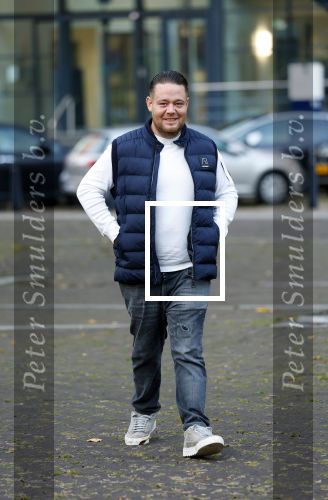 Utrecht 15 oktober 2024
Peter Gillis en zijn vriendin Wendy v Hout bij de rechtbank van Utrecht waar Wendy een rechtszaak heeft met haar ex die filpjes van haar online heeft gezet . Ook Mark Gillis was aanwezig . Haar ex partner kwam niet opdagen .