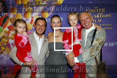 Amsterdam 19 oktober 2024
Premiere de grote Sinterklaasfilm in Tuschinski. Martien Meiland kwam met Maxime Meiland Leroy Molkenboer boer en hun kinderen