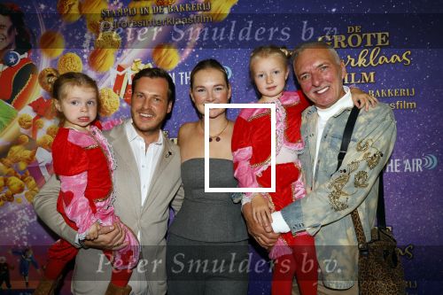 Amsterdam 19 oktober 2024
Premiere de grote Sinterklaasfilm in Tuschinski. Martien Meiland kwam met Maxime Meiland Leroy Molkenboer boer en hun kinderen