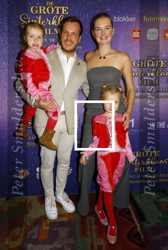 Amsterdam 19 oktober 2024
Premiere de grote Sinterklaasfilm in Tuschinski. Martien Meiland kwam met Maxime Meiland Leroy Molkenboer boer en hun kinderen
