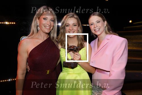 Amsterdam 17 oktober 2024
Het televizierring gala 2024  in carre . Merel Ek kwam met Heleen Hendriks Noa Vahle en Sam Haegens