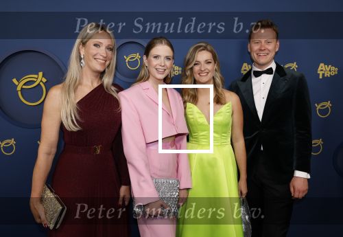 Amsterdam 17 oktober 2024
Het televizierring gala 2024  in carre . Merel Ek kwam met Heleen Hendriks Noa Vahle en Sam Haegens