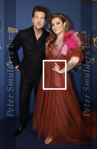 Amsterdam 17 oktober 2024
Het televizierring gala 2024  in carre . Miljuschka Witzenhausen kwam met haar partner