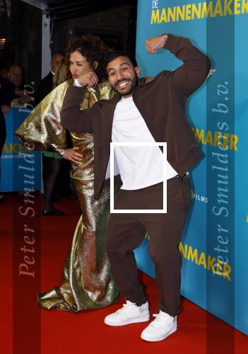 Amsterdam 14 oktober 2024
Premiere de Mannenmaker in Tuschinski met in de hoofdrollen oa Katja Schuurman Eva v d Wijdeven Leo Alkemade Georgina Verbaan Melissas Drost Huub Smit Yasmin Karssing en Rene Watzema . Mobicepp en Katja Schuurman