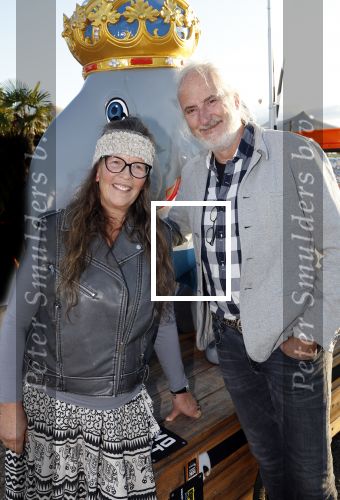 Hilversum 4 oktober 2024
Feestje Nicole des Bouvrie op de sterfdag van haar vader Jan des Bouvrie . Nicole des Bouvrie met partner