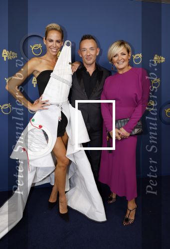 Amsterdam 17 oktober 2024
Het televizierring gala 2024  in carre . Nicolette Kluijver en Arjan Voer ern Caroline Tensen