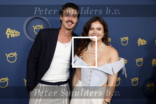 Amsterdam 17 oktober 2024
Het televizierring gala 2024  in carre . Niek Roozen met zus