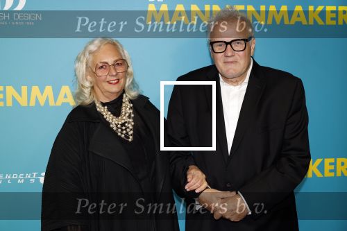 Amsterdam 14 oktober 2024
Premiere de Mannenmaker in Tuschinski met in de hoofdrollen oa Katja Schuurman Eva v d Wijdeven Leo Alkemade Georgina Verbaan Melissas Drost Huub Smit Yasmin Karssing en Rene Watzema . Paul Ruven en partner Marian Batavier