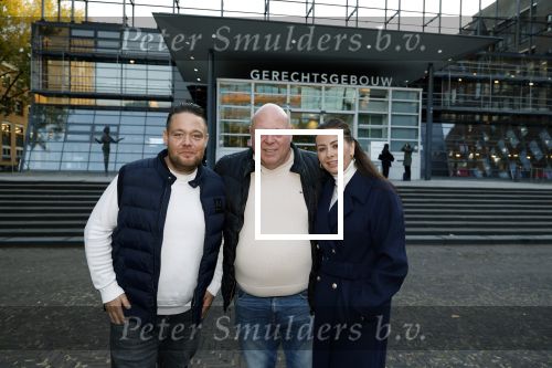 Utrecht 15 oktober 2024
Peter Gillis en zijn vriendin Wendy v Hout bij de rechtbank van Utrecht waar Wendy een rechtszaak heeft met haar ex die filpjes van haar online heeft gezet . Ook Mark Gillis was aanwezig . Haar ex partner kwam niet opdagen .