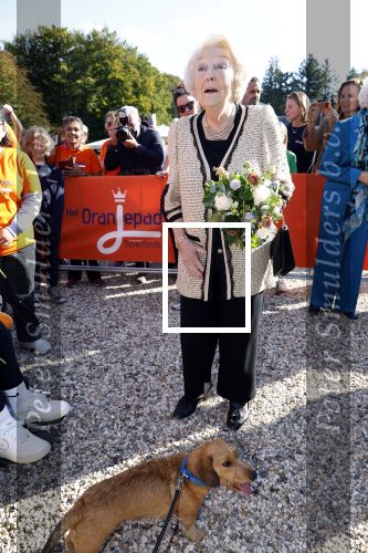 Soestdijk 5 oktober 2024
Prinses Beatrix bij wandeltocht voor het Beatrix Spierfonds op Paleis Soestdijk.