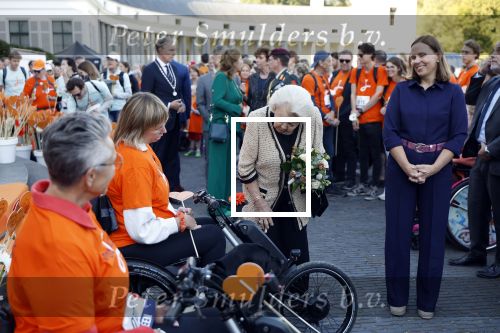 Soestdijk 5 oktober 2024
Prinses Beatrix bij wandeltocht voor het Beatrix Spierfonds op Paleis Soestdijk.